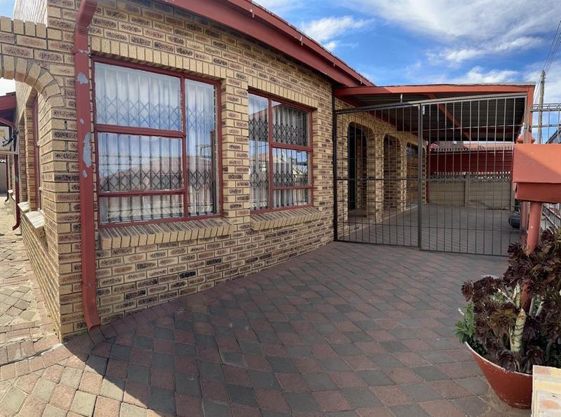 4 Bedroom Property for Sale in Rocklands Free State